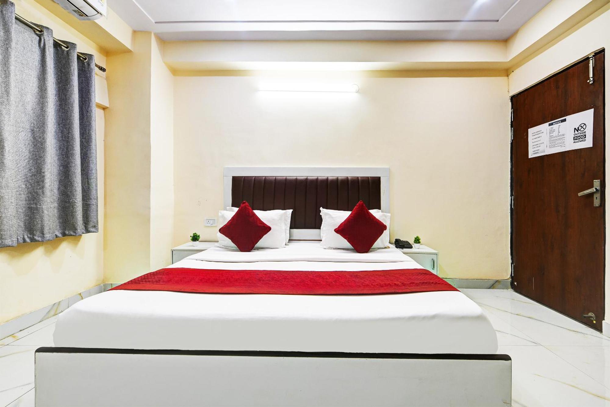 Hotel Krishna Tower 德里 外观 照片